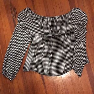 Gingham off-the-shoulder long sleeve top